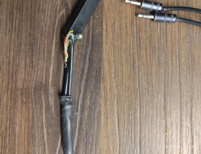 Ovation stereo pickup