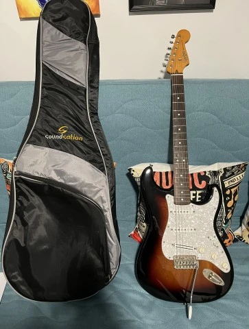 Fender Squier Classic Vibe Stratocaster με μαγνήτες Seymour Duncan