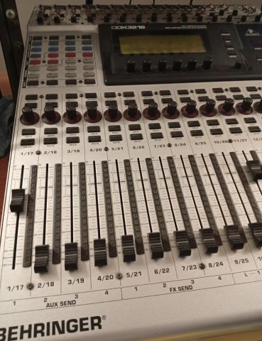 Behringer DDX3216