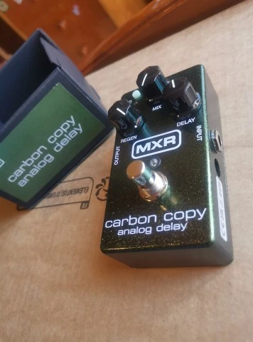 MXR Carbon Copy Delay