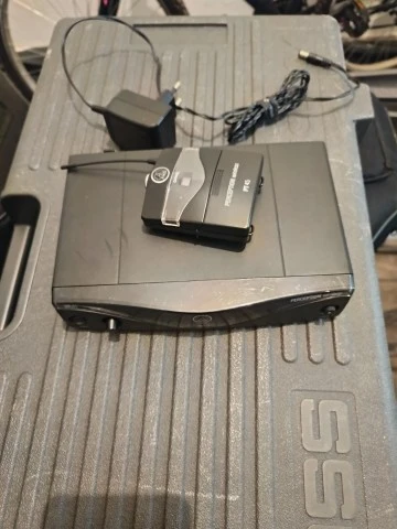 AKG WMS 45