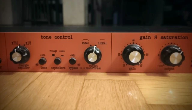 Warm Audio TB12
