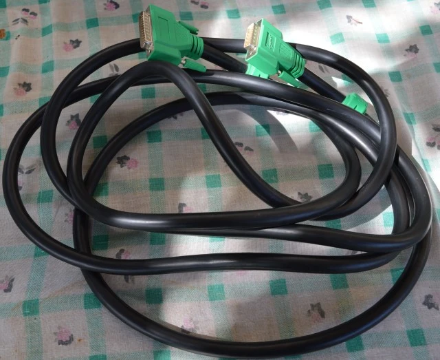Lynx AES 1605 Digital Cable 8In 8Out 3.60m