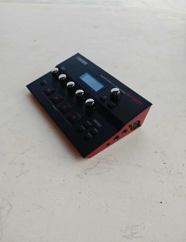 Boss GT-001