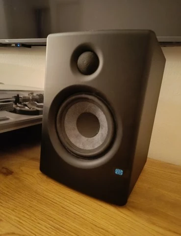 Presonus Eris 4.5+Kali audio MVBT+LD systems PPA2