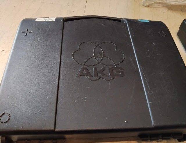 AKG Headset Set