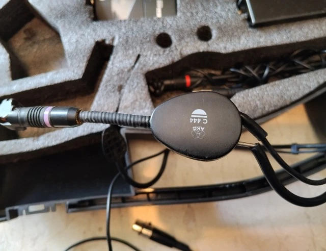 AKG Headset Set