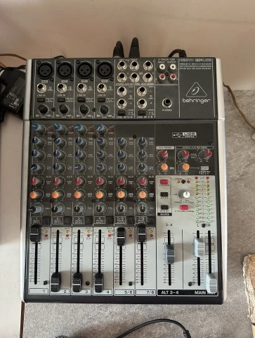 Behringer XENYX 1204 USB