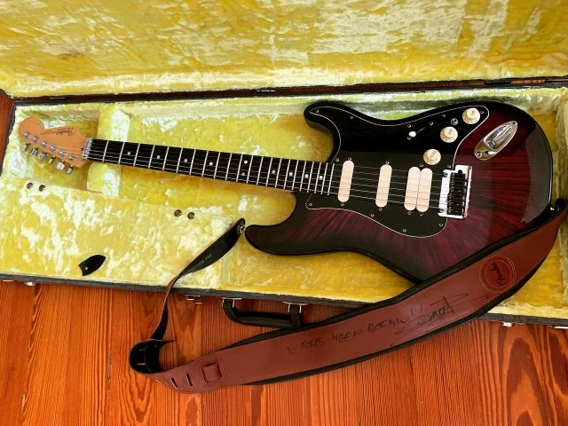 Fender Stratocaster Ultra