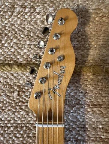 Fender Vintera II '50s Nocaster 2023 Blackguarde Blonde