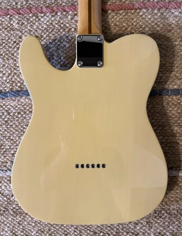 Fender Vintera II '50s Nocaster 2023 Blackguarde Blonde