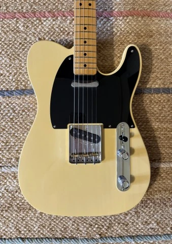 Fender Vintera II '50s Nocaster 2023 Blackguarde Blonde