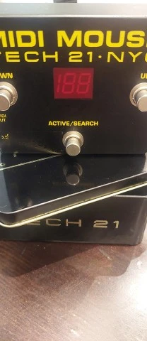 Tech 21 Midi Moose