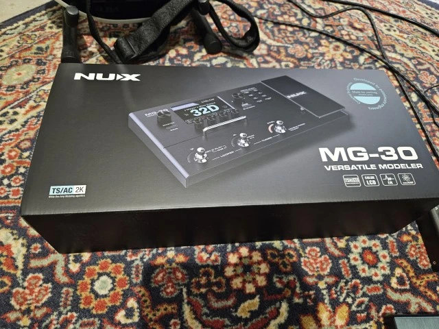 NUX MG-30