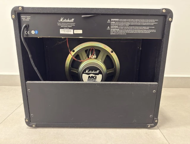 Marshall MG30DFX AMP