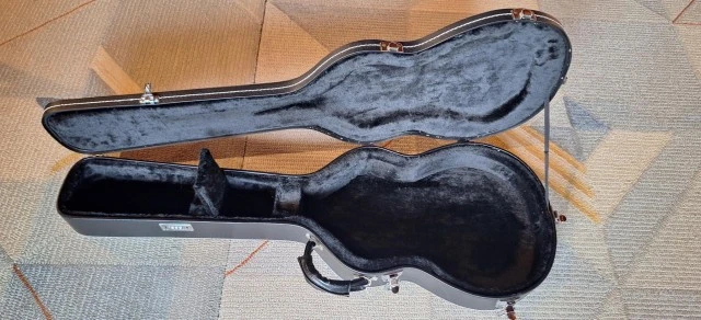 Σκληρή Θήκη Βαλίτσα (Hardcase) για κιθάρες τύπου Les Paul
