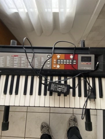 Yamaha PSR-F50