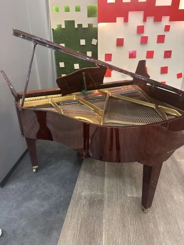 Hupfeld 135 Baby Grand Piano