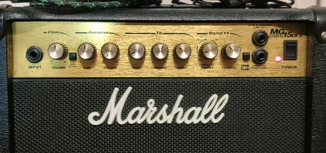 Marshall MG15DFX