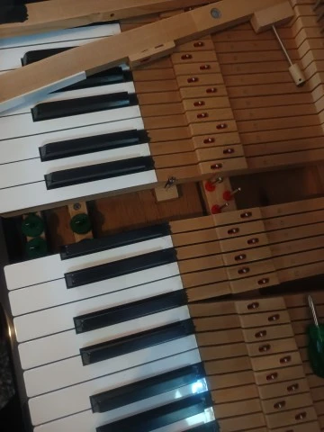 Yamaha U3