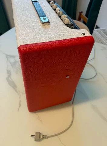 Fender Blues Junior Colour Trio