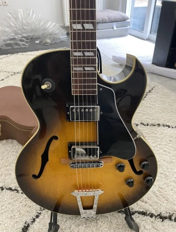 Gibson ES-175