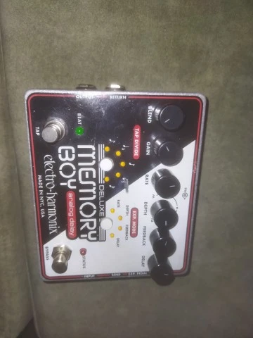 Electro-Harmonix Deluxe Memory Boy