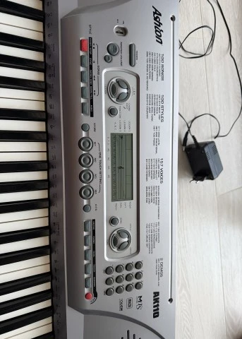 Ashton keyboard Ak110