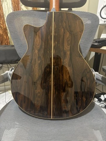 Furch Rainbow GC-SZ Sitka Top Ziricote B+S CNR a Anthem (actual guitar in pictur
