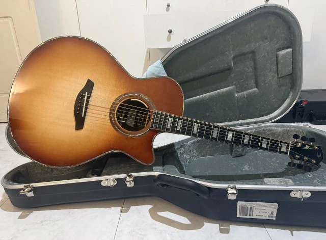 Furch Rainbow GC-SZ Sitka Top Ziricote B+S CNR a Anthem (actual guitar in pictur