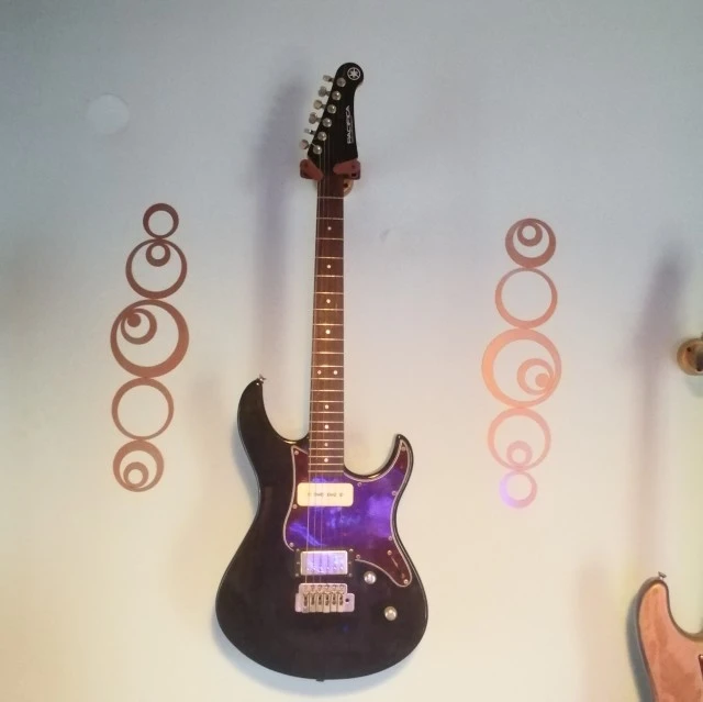 Yamaha Pacifica 611VFM