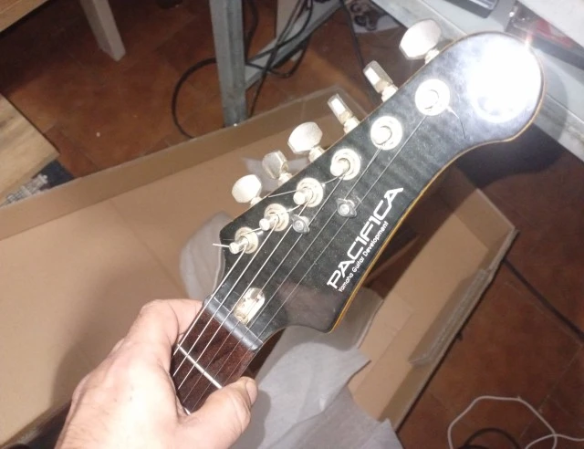 Yamaha Pacifica 611VFM