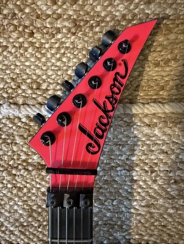 Jackson Pro Series DK2 Dinky 2020 Neon Pink