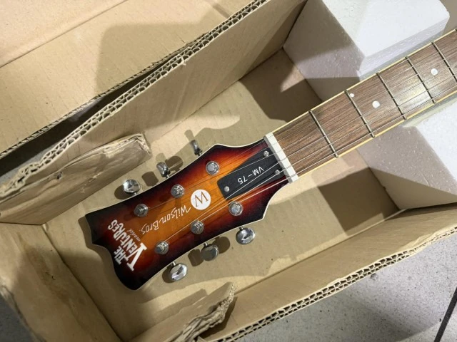Wilson Bros. The Ventures Model VM-75