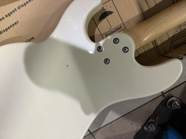 Wilson Bros. "The Ventures Model" VMB-75 (korea)