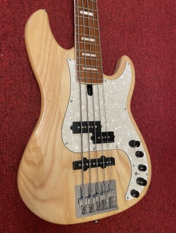 Marcus Miller P8-5 NT