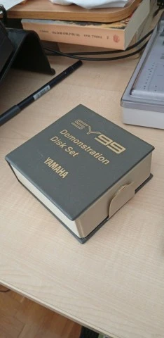 Yamaha SY99