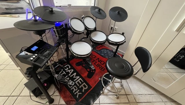 Millenium MPS-850 E DRUM SET