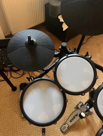 Alesis Nitro Max Electronic Kit