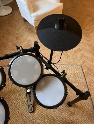 Alesis Nitro Max Electronic Kit