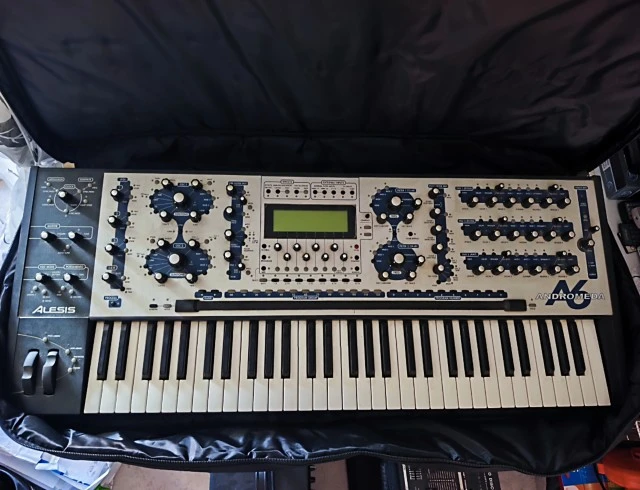 Alesis Andromeda A6