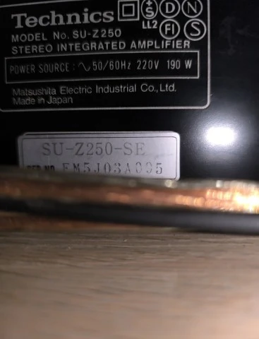 Technics SU-Z250