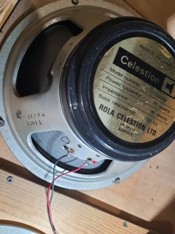 2 x Rola Celestion G12M Blackback – T1511 55 Hz / κώνος 444 & σπάνιο T1977 5