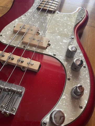 Fender Precision Bass (P-Bass)
