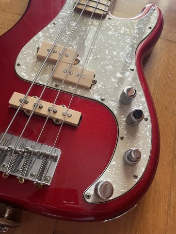 Fender Precision Bass (P-Bass)
