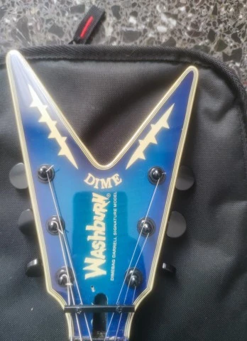 Washburn Dimebag Darell (Replica)