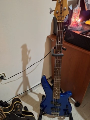 Yamaha Pacifica 112V