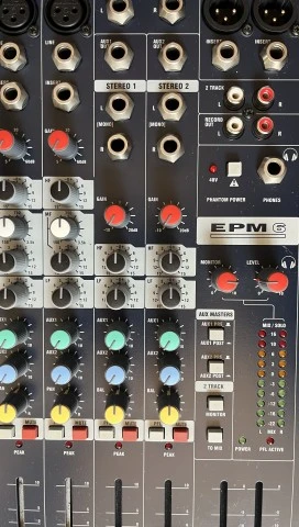 Soundcraft EPM6 Αναλογικός Μίκτης 6 Mono / 2 Stereo (Πρόσφατο Service)