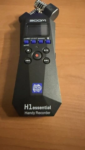 Zoom H1essential