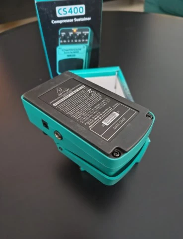Behringer CS 400 Compression Sustainer
